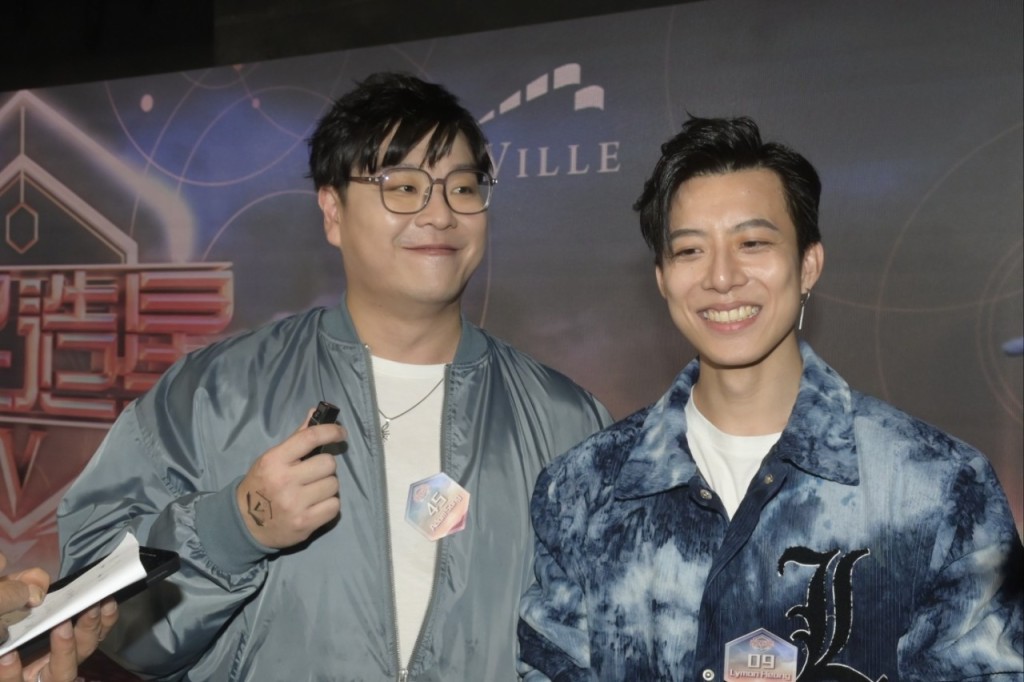 左起：馬來西亞代表，45號鄭如川（Adam）及北美代表9號香胤宅（Lyman）